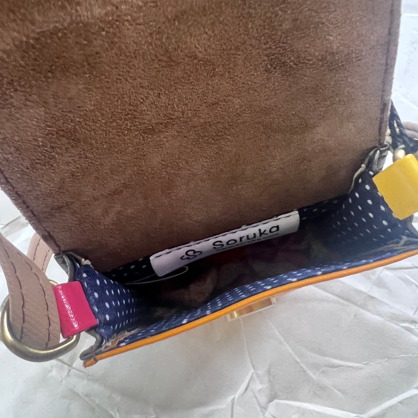 interior view of honey Miley Phone Bag