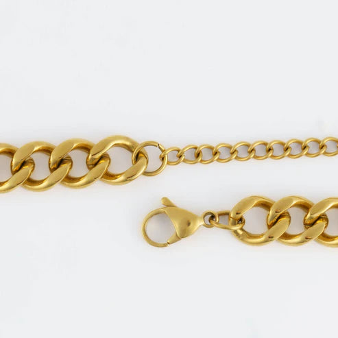 close-up of clasp on Waterproof Chunky Chain Necklace