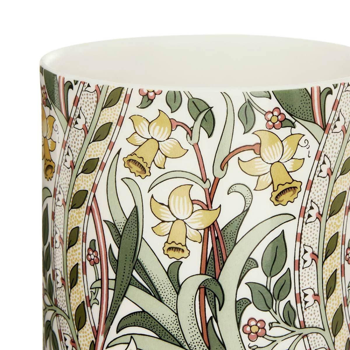 up close view of the daffodil mug