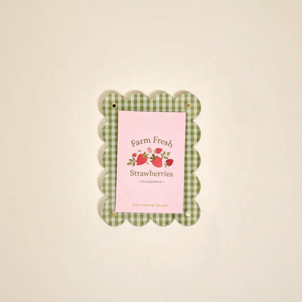 green gingham acrylic frame with scaloped edges