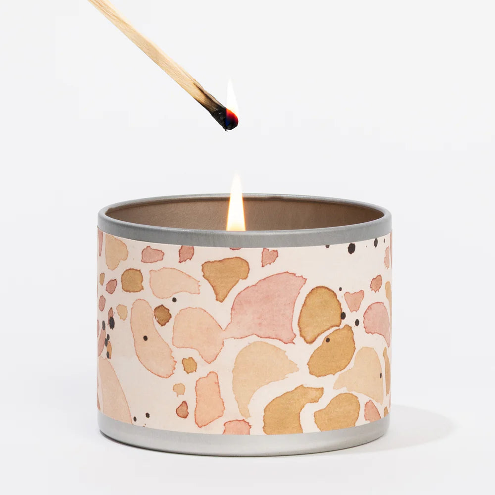 match lighting Cashmere Kiss Tin Candle