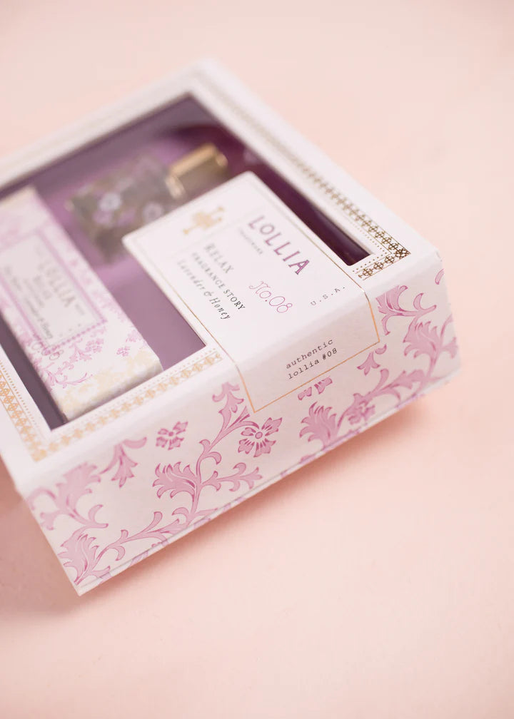 Side view of relaxed gift set box.