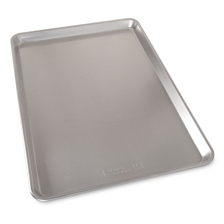 Nordic Ware Natural Aluminum Baker's Half Sheet with Lid - Silver