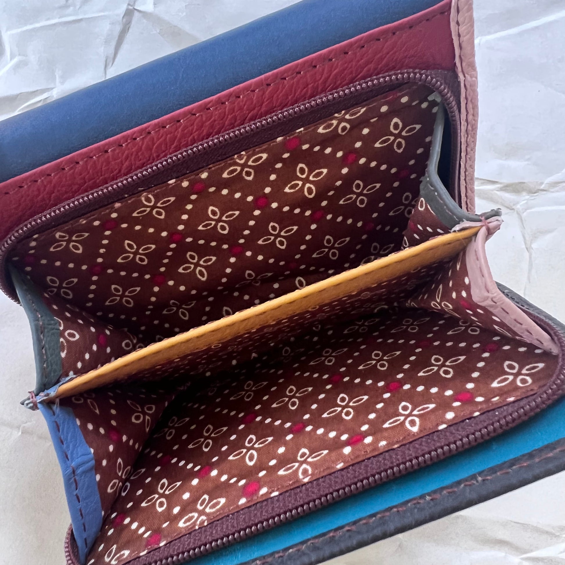 interior view of wheat rings wallet zipper pocket