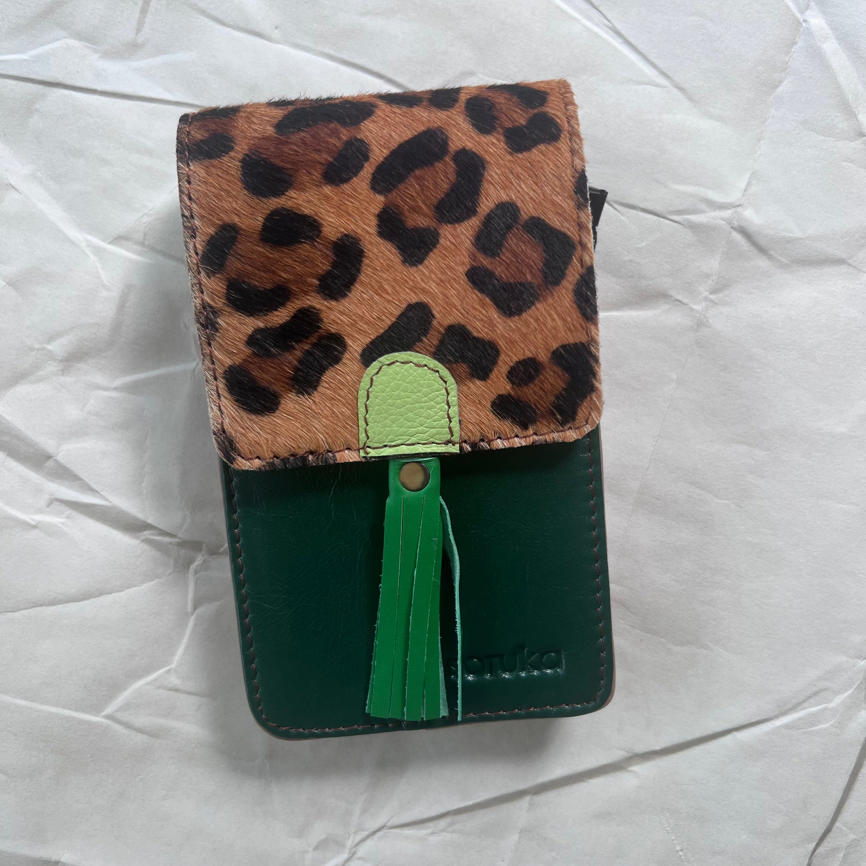 Soruka - Gia Phone Bag, Shamrock – Kitchen Store & More
