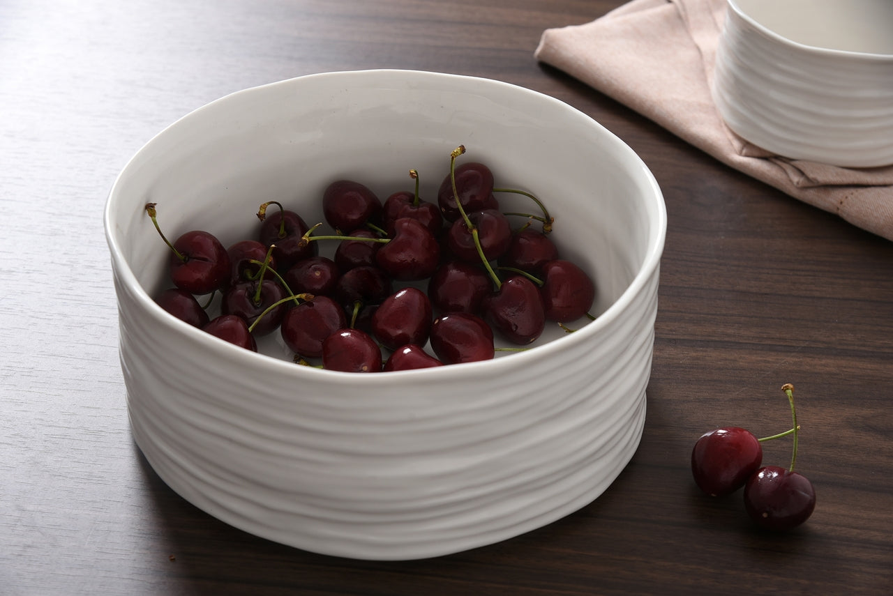 le blank medium bowl with food in it
