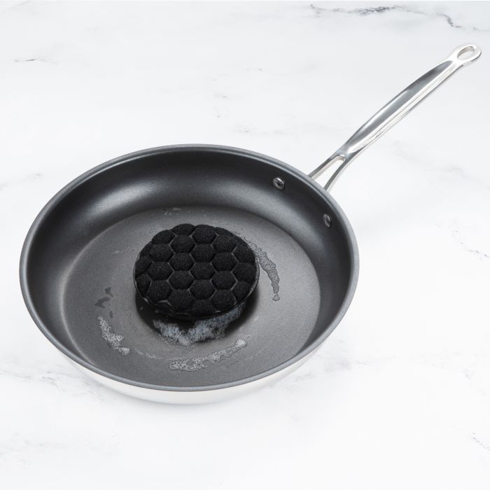 Power Scrubber Sponges set in a fry pan