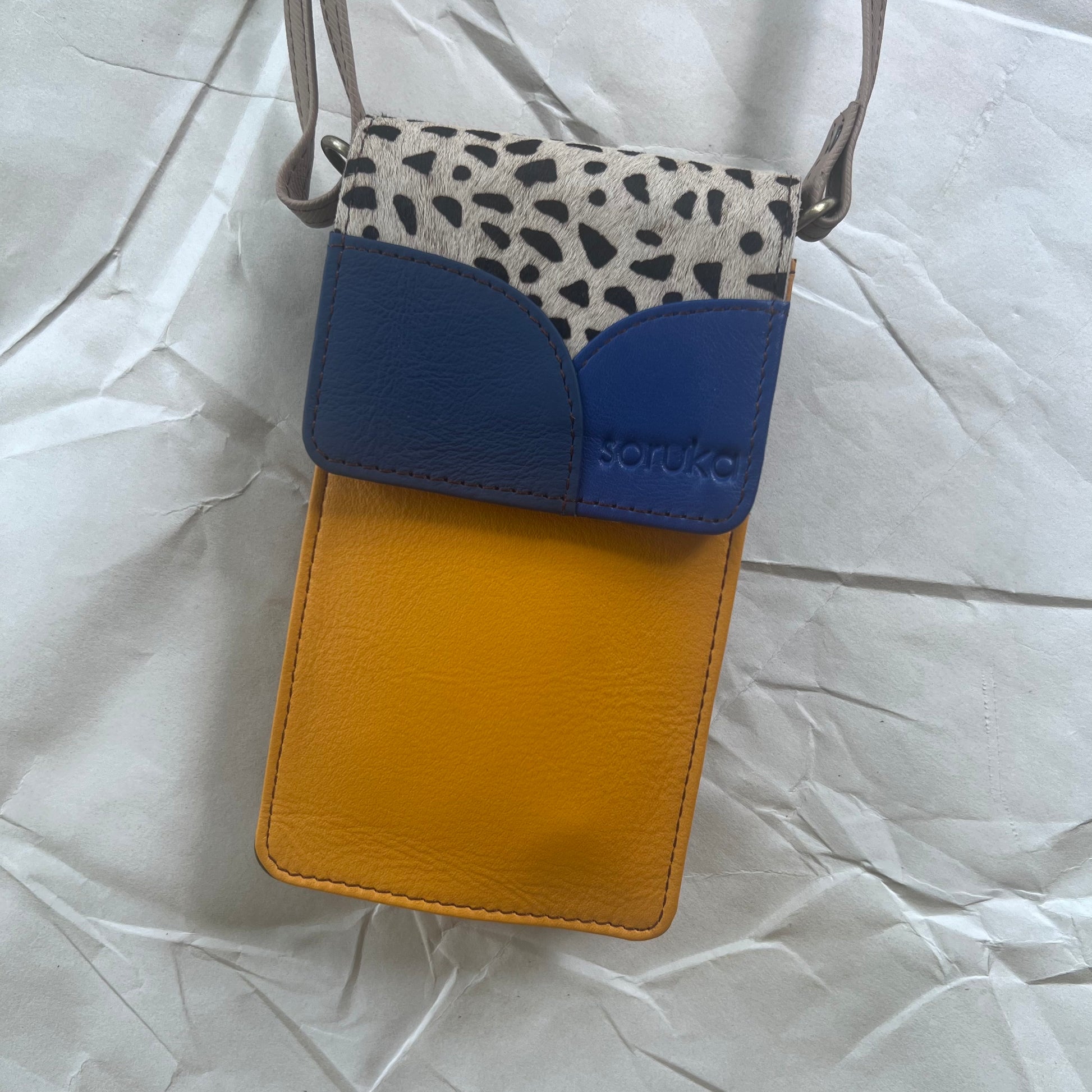 honey Miley Phone Bag