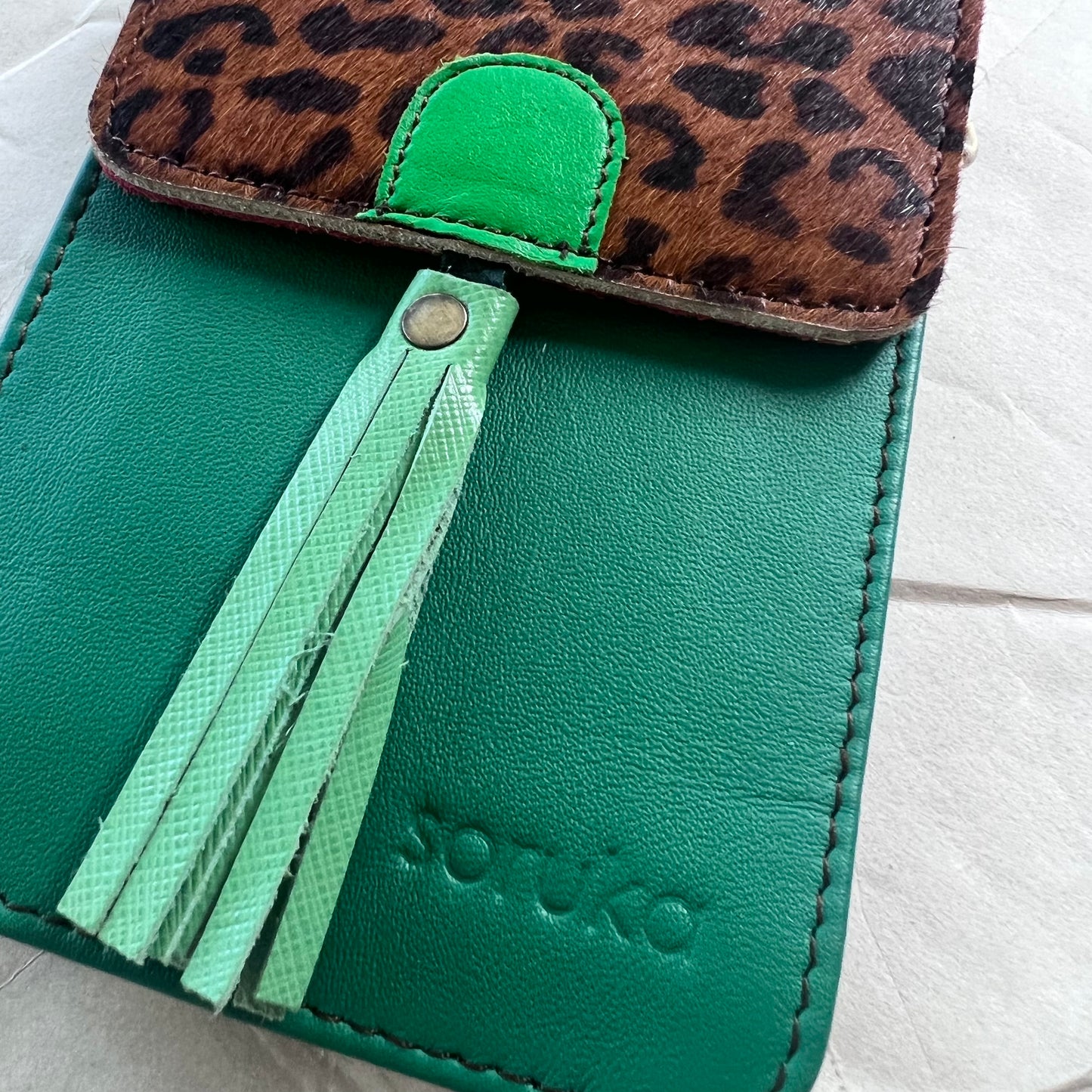 close-up of kelly Gia Phone Bag