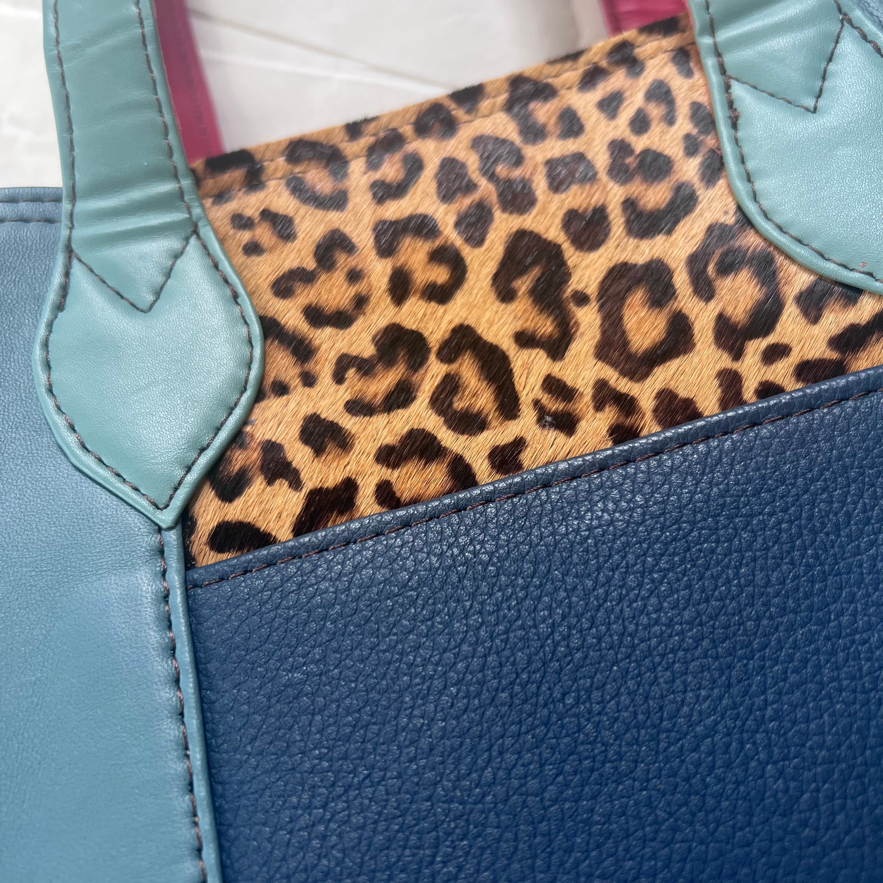 Soruka - Giselle Tote, Peacock & Cranberry – Kitchen Store & More