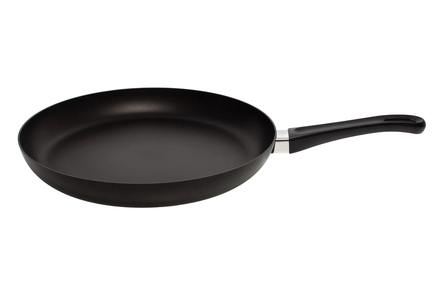 side view of Classic Plus 12.5" Frypan shown on a white background