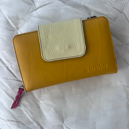 yellow Beatrice Clutch