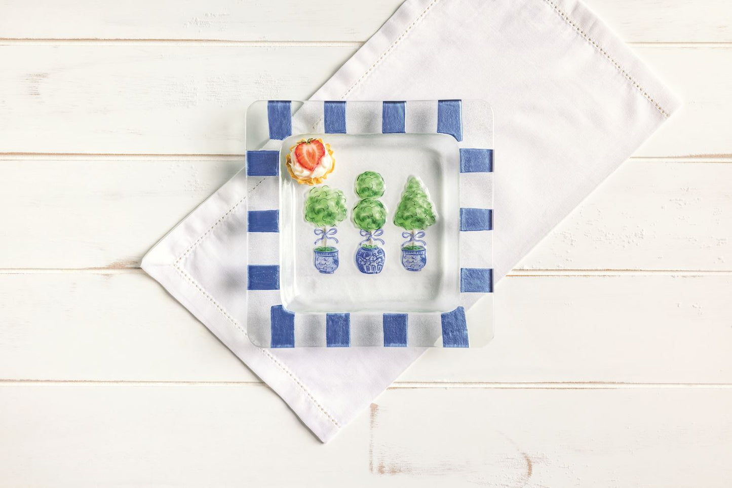 topiary glass plate in a decorated setting