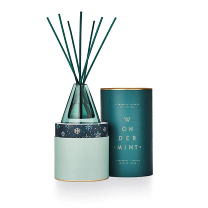 Wondermint Winsome Diffuser set next to its box packaging