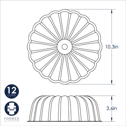 line drawing of Party Bundt Pan with measurement markings