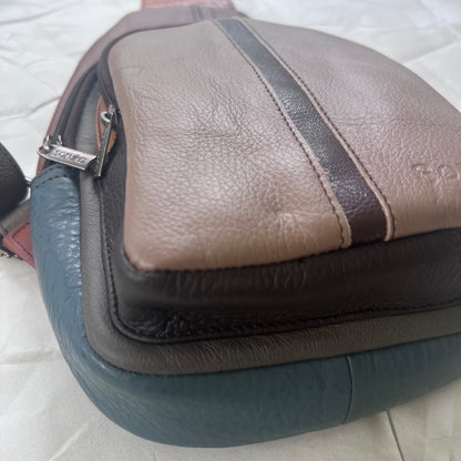 bottom view of Gregg Sling Bag