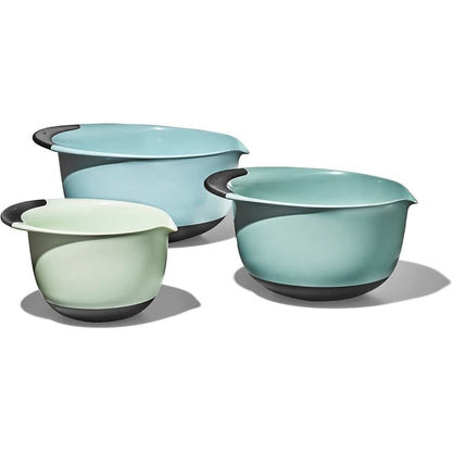 3 sizes and colors of mixing bowls.