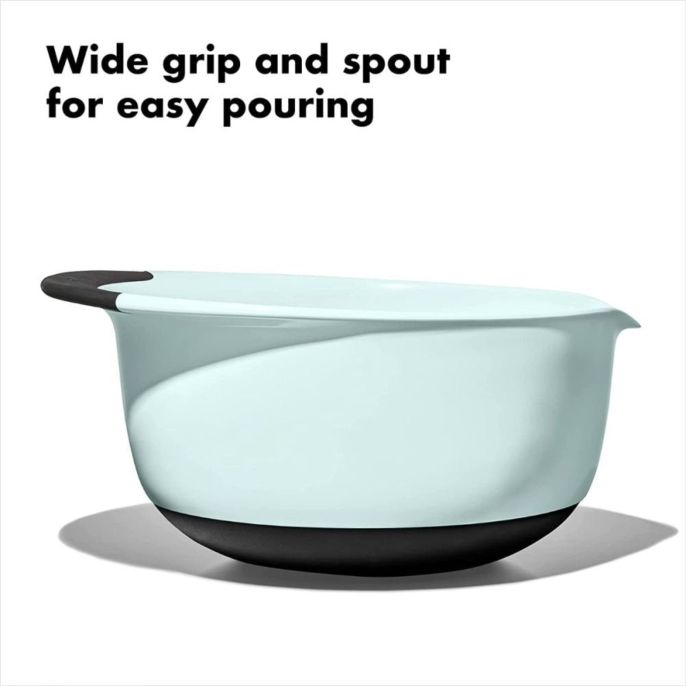side view of bowl with text "wide grip and spout for easy pouring".
