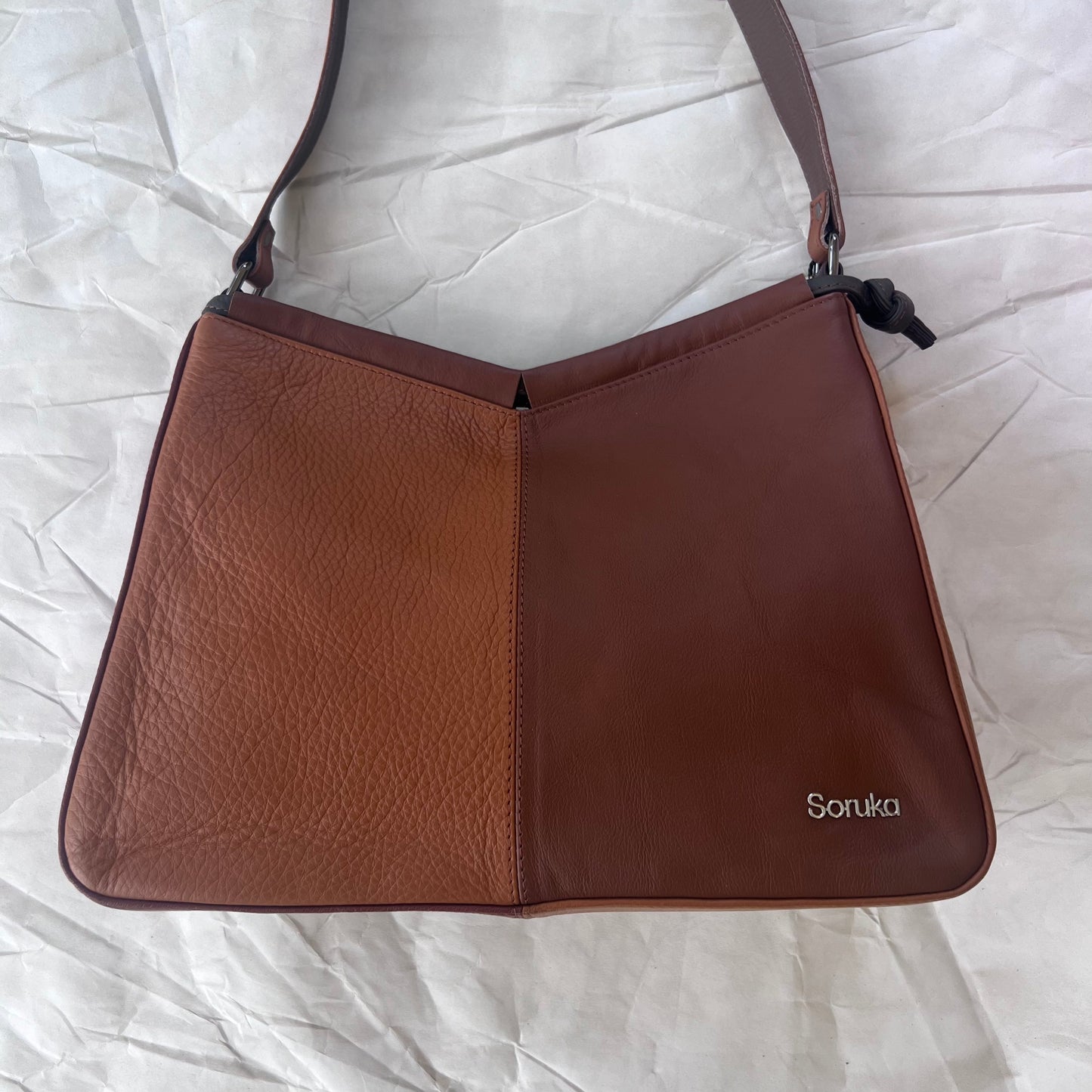 earth Gloria Shoulder Bag