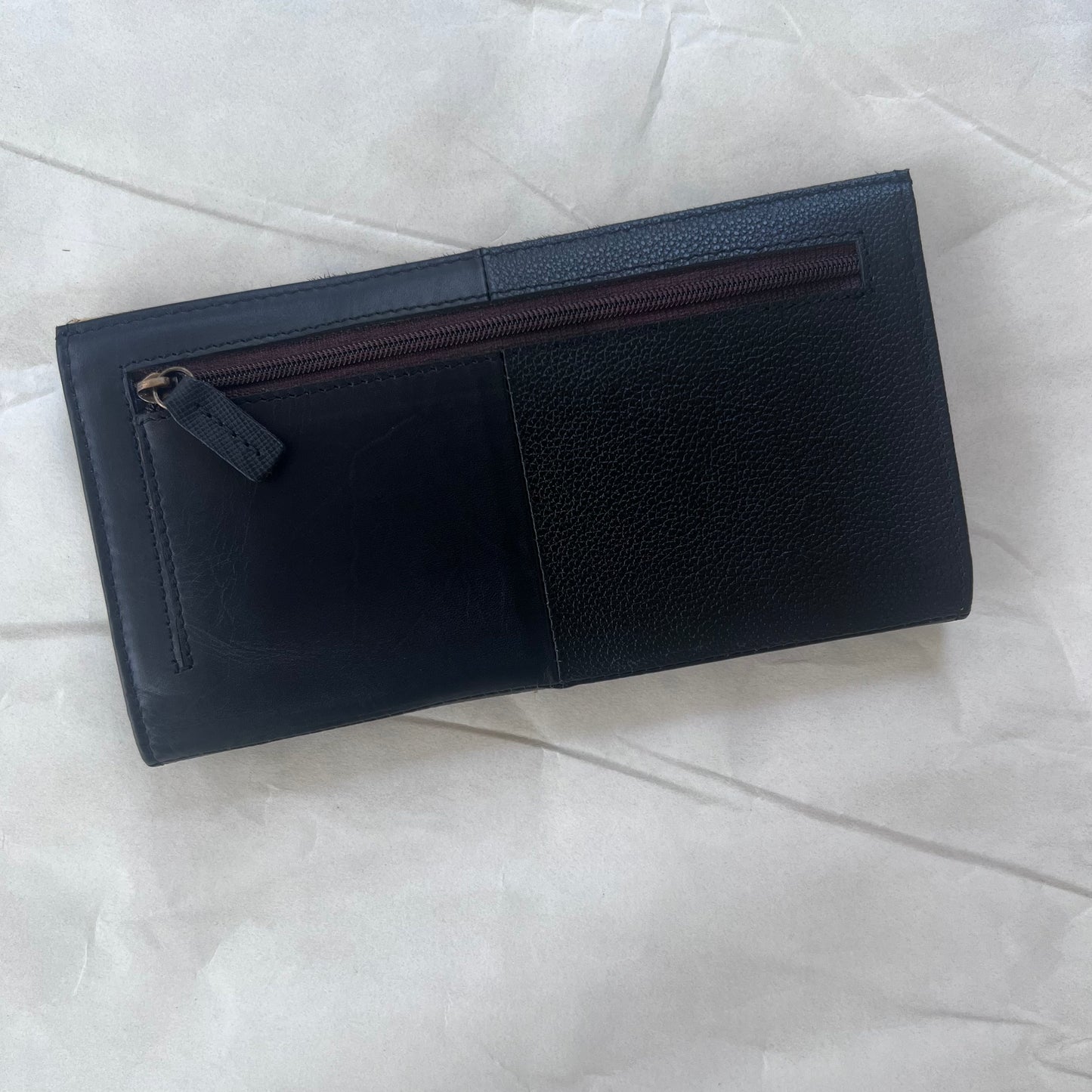 back view of raven Judith Wallet