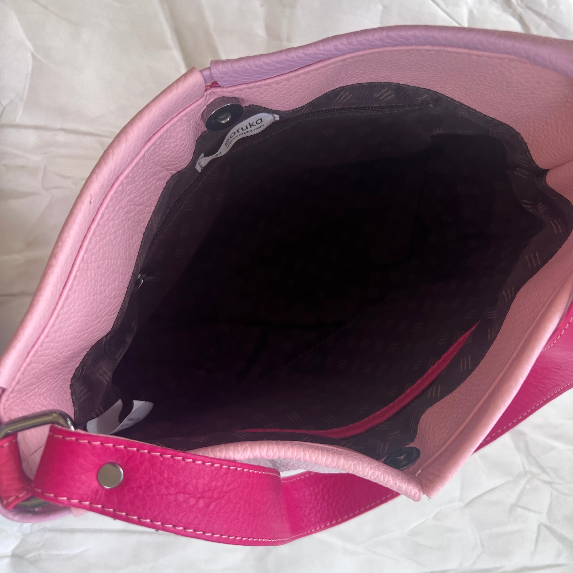 interior view of flower Gloria Shoulder Bag