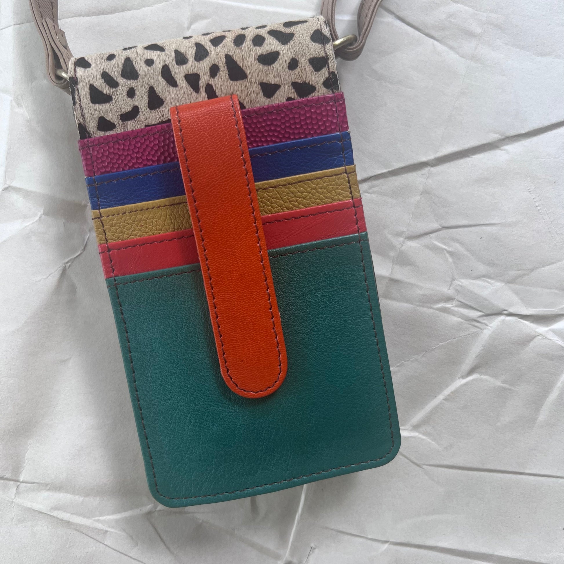 back of honey Miley Phone Bag with colorful card slots