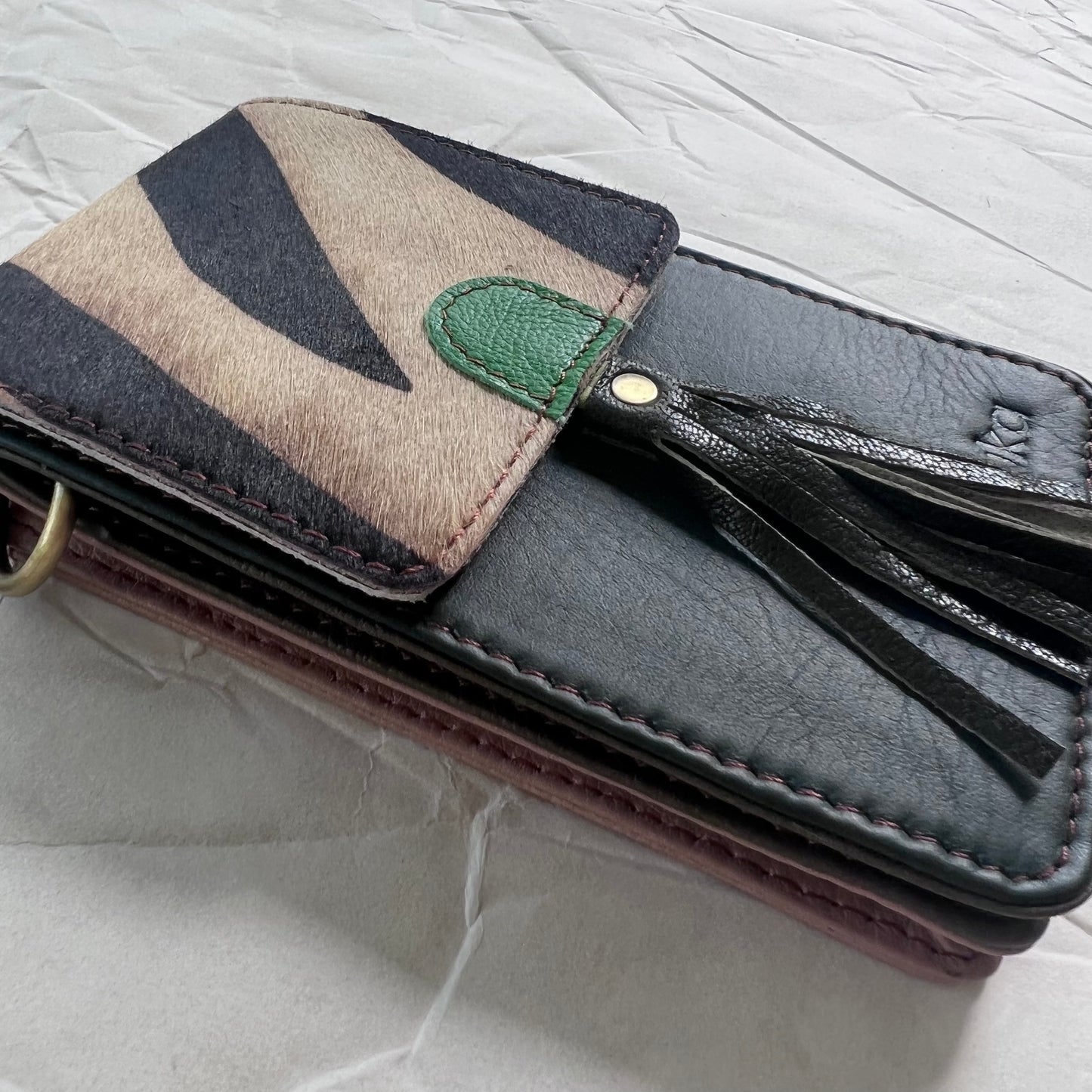 side view of Gia Phone Bag