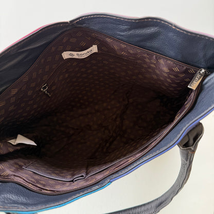 interior view of tote bag with patterned lining