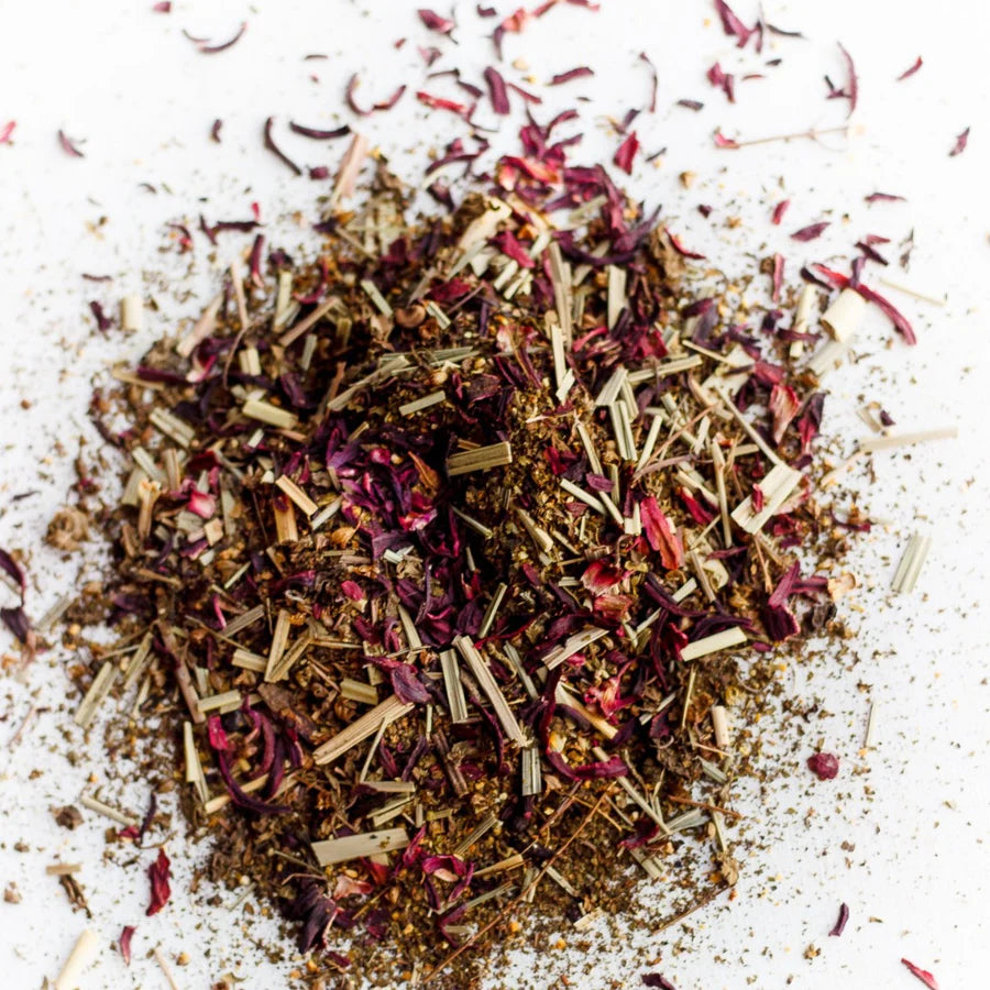 pile of loose blushing tea