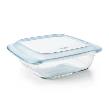 glass baking dish with light blue lid.