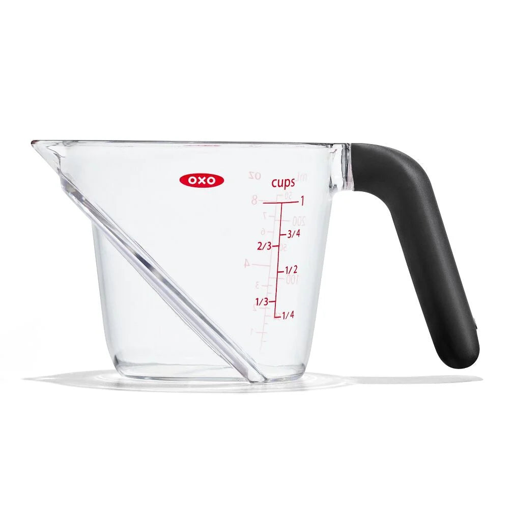 1 cup angled measuring bup
