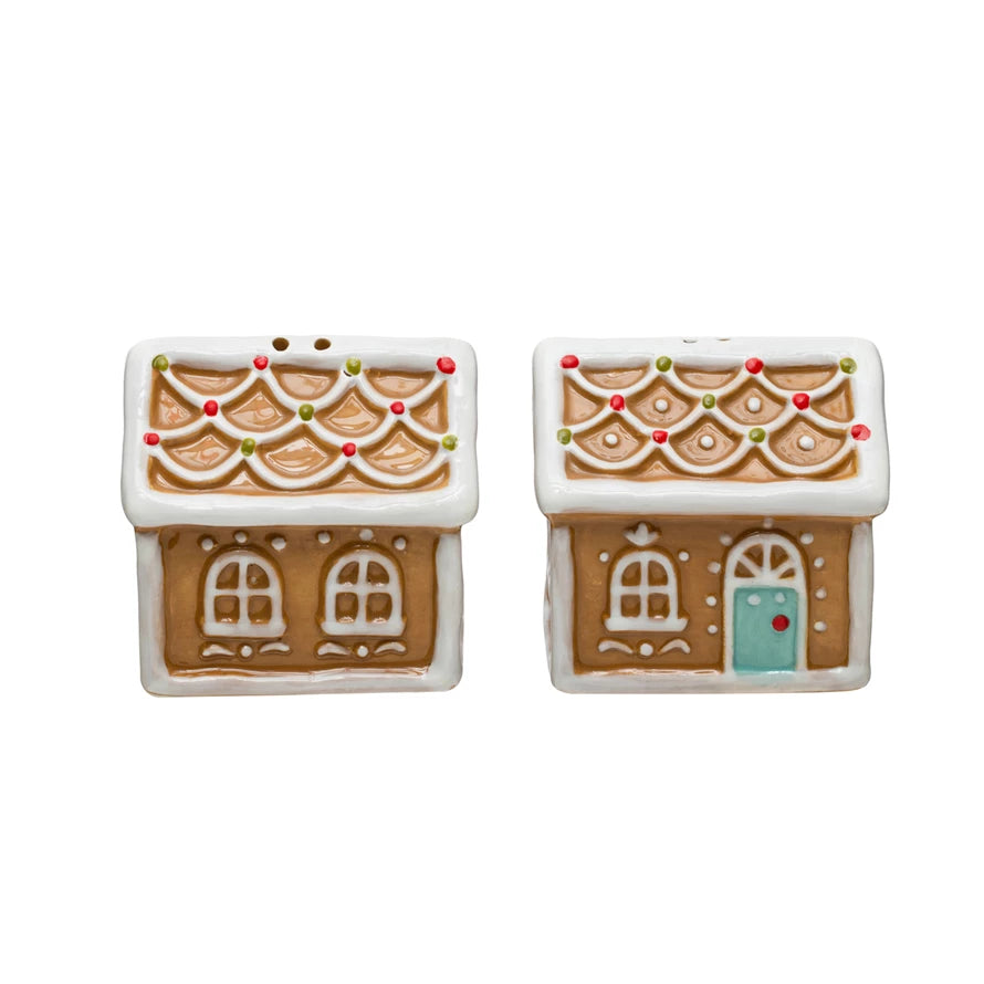 gingerbread house salt and pepper shakers.