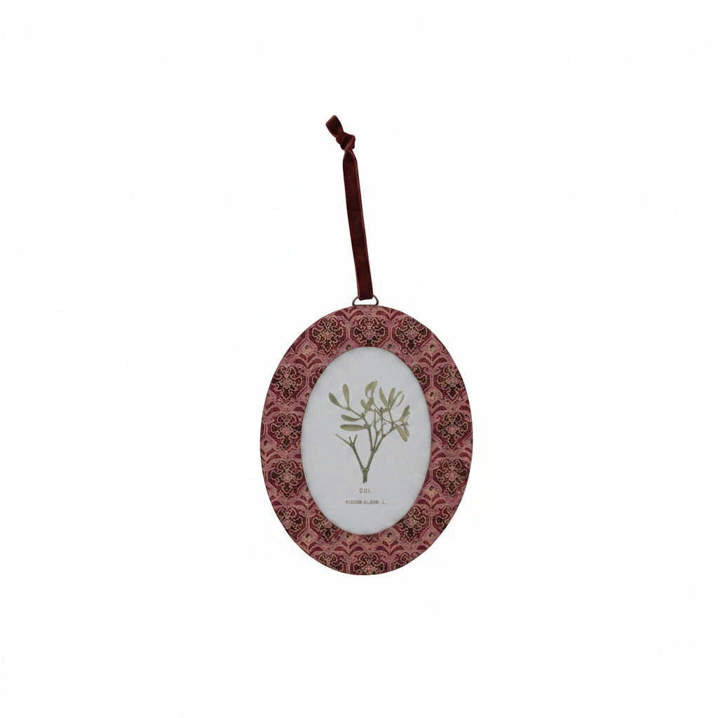 pink oval photo frame ornament