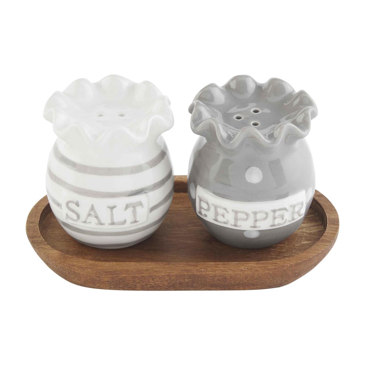 happy salt and pepper set on a white background