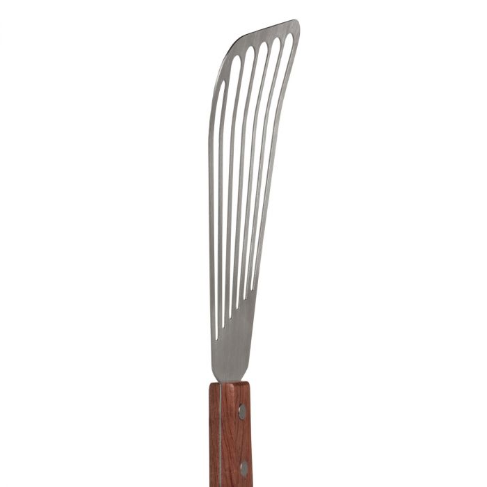 angled view of the fish spatula on a white background
