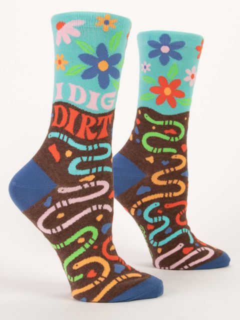 side view of i dig dirt crew socks on a white background