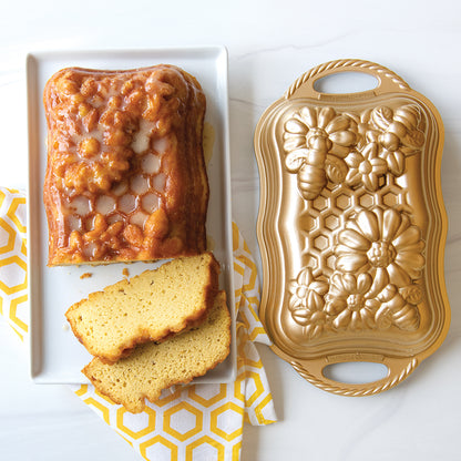 honeycomb loaf cake and cake pan.