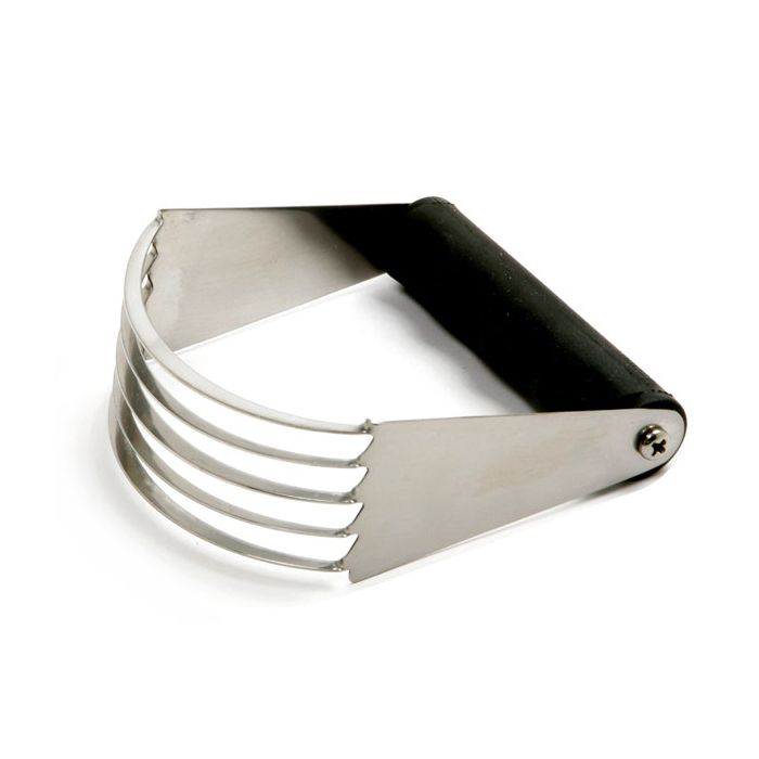 pastry blender with black handle.