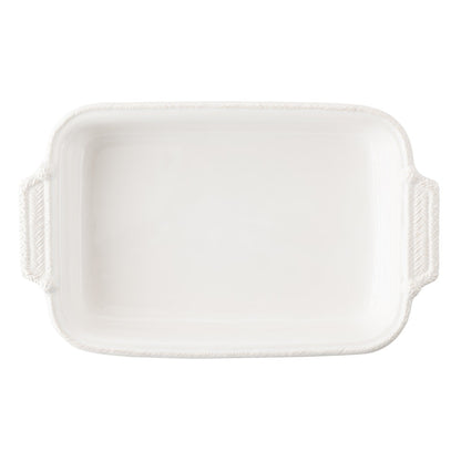 le panier rectangle baking dish on a white background