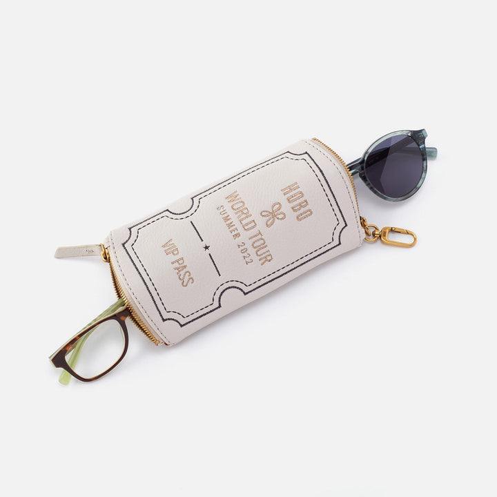 powder white world tour spark glasses case displayed with reading glasses on one end and sunglasses at the opposite on a white background