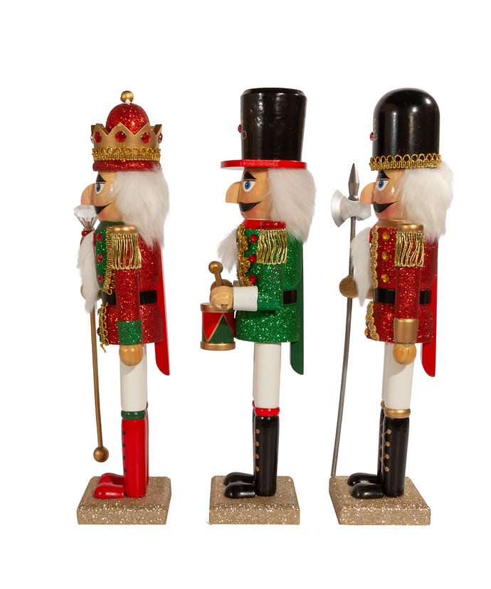 right side view of 3 nutcrackers.