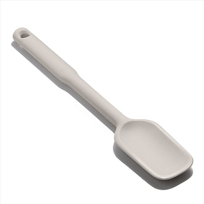 side view of off-white silicone spatula.