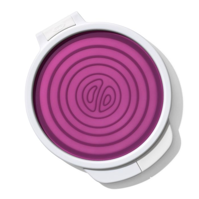 closed onion keeper with purple silicone top.