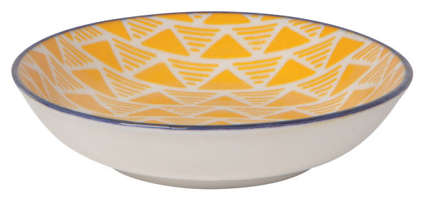 side view of dish with yellow triangles on the interior and a blue rim.