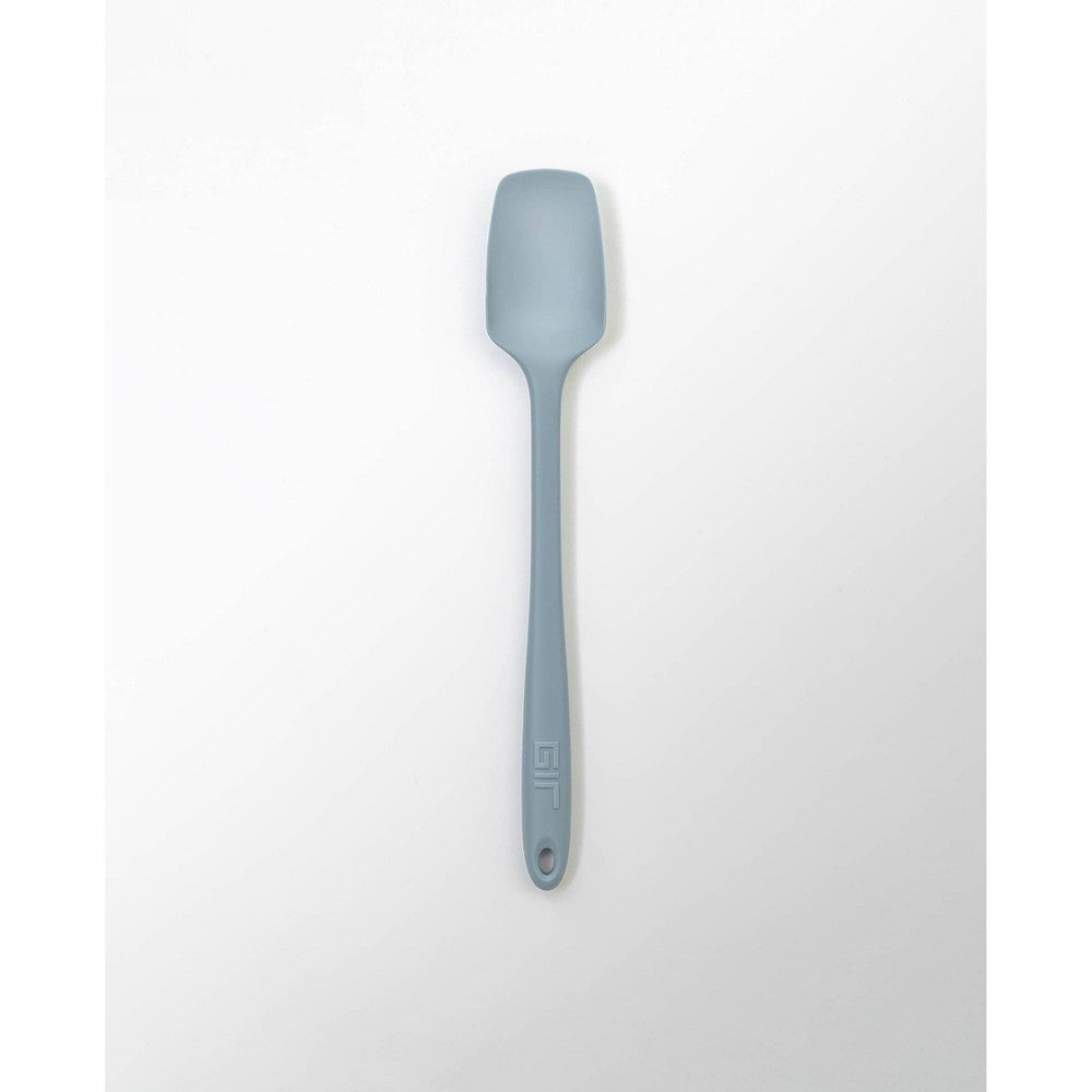 the skinny spoonula on a white background